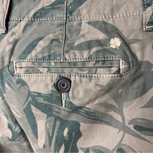 Lucky Brand Men Chino Shorts Cotton 30 Multi-Green Leaf Print Saturday Stretch - Picture 5 of 8